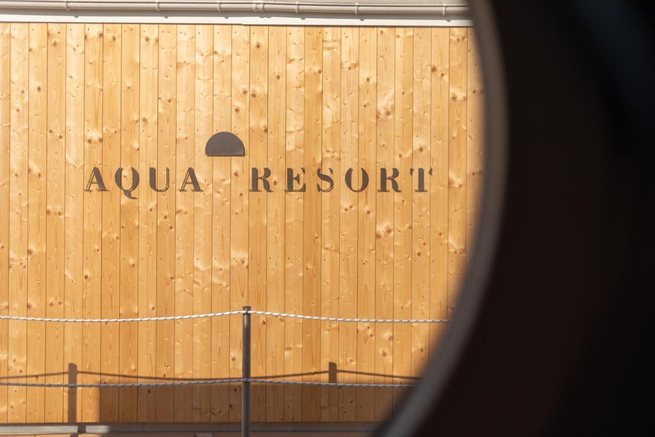 Aqua Resort Giulianova - Houseboat Experience Exterior photo