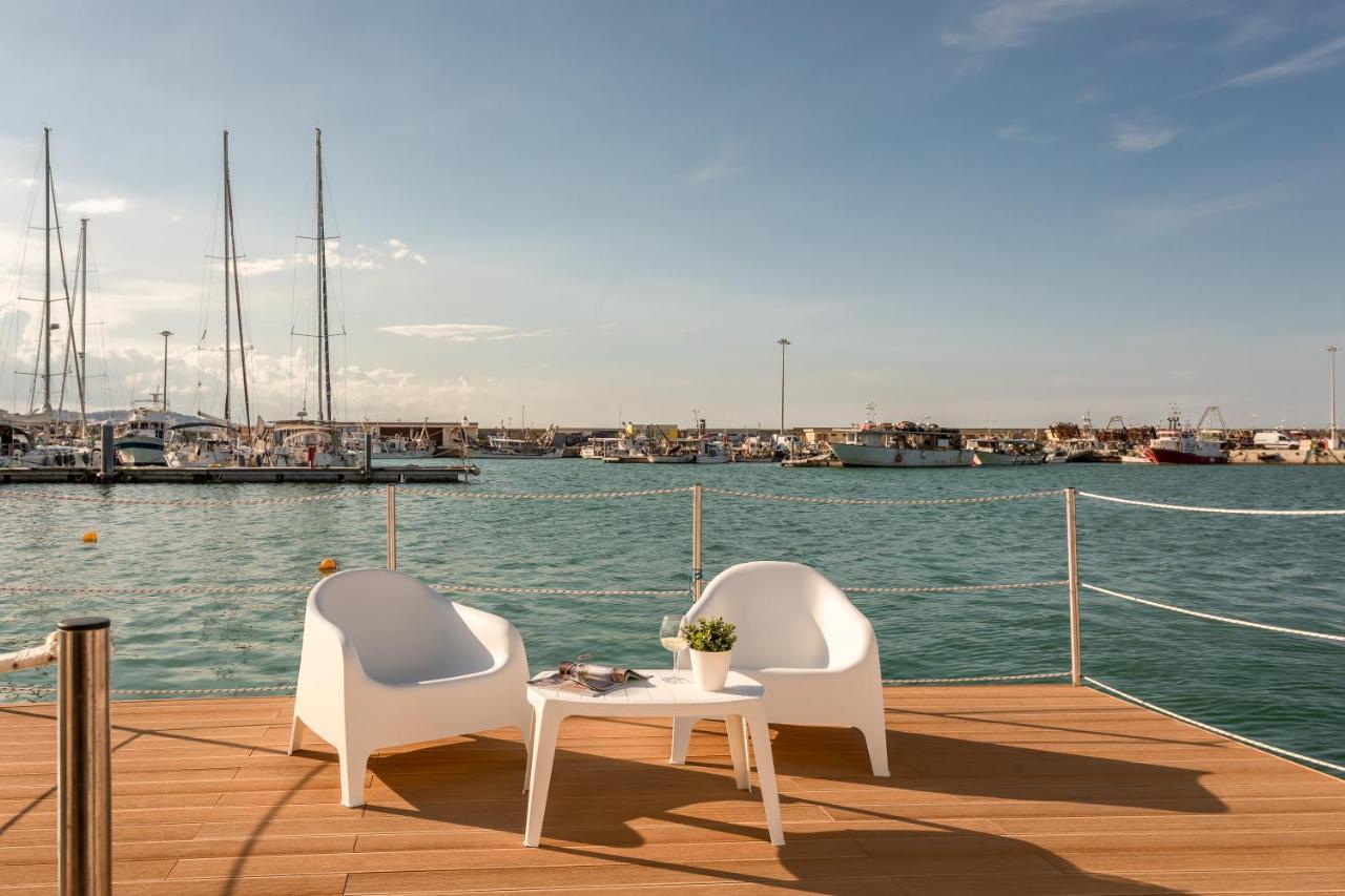 Aqua Resort Giulianova - Houseboat Experience Exterior photo